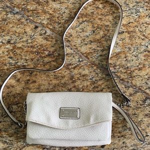 Nine West crossbody purse cream